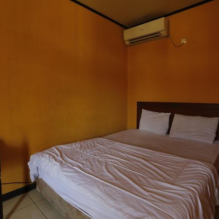 Oyo 93119 Guest House Leo Patra Muara Badak エクステリア 写真